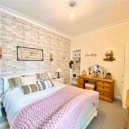 Entire, Main Door, Pet Friendly, Home Away From Home, East Ayrshire Newmilns エクステリア 写真